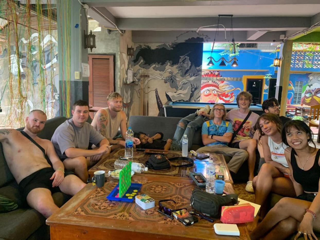 Happy House Backpackers Vandrarhem Pai Exteriör bild